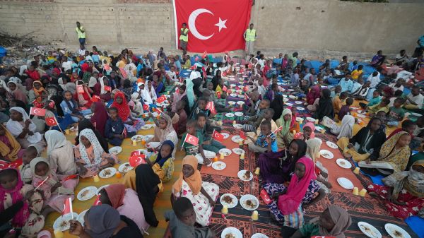 Yemek İkramı